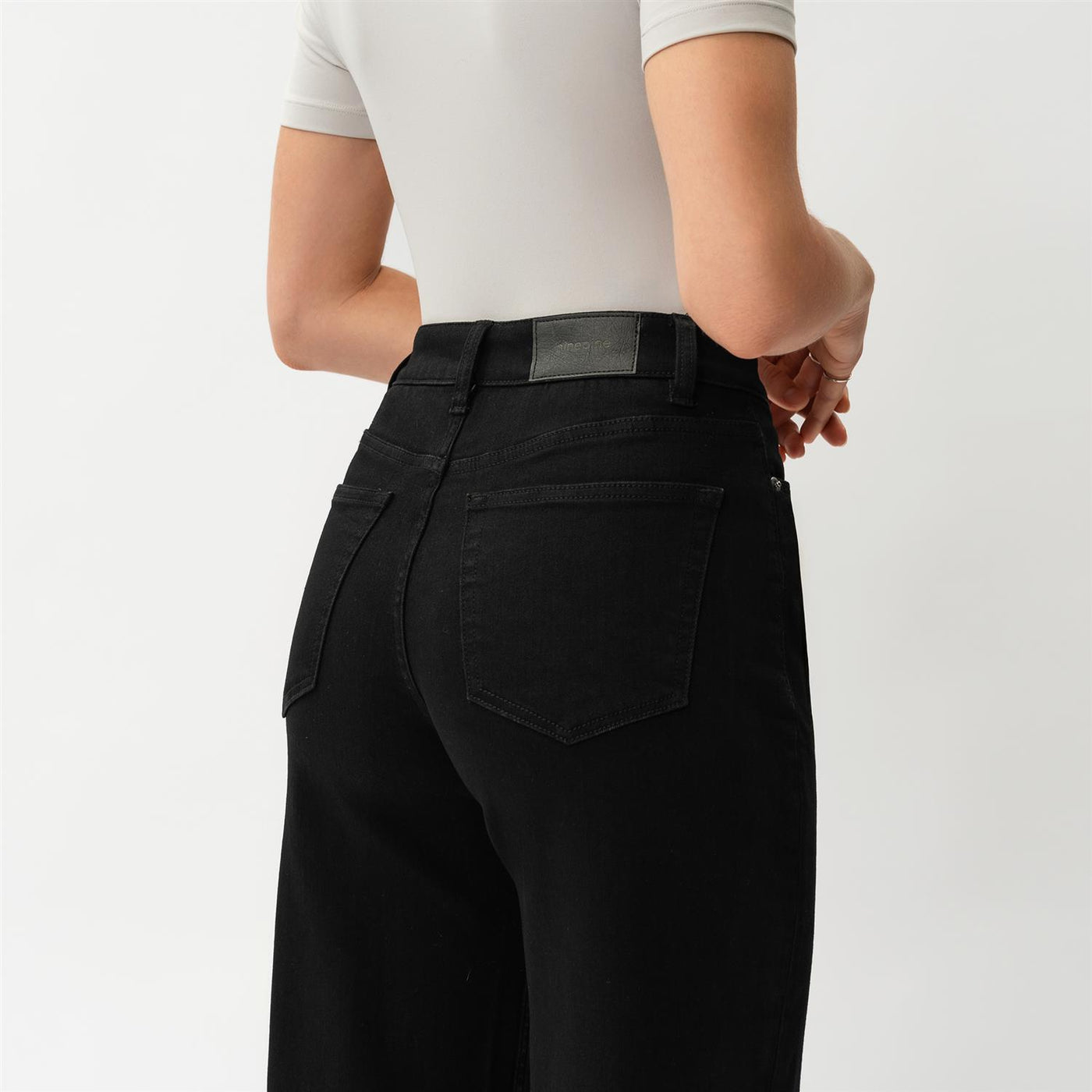 Relaxed Comfort Denim Jeans 32