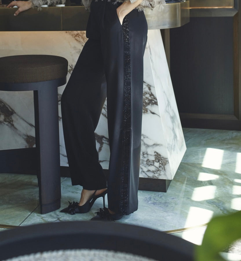 AminaCC Logo Shimmer Pant, Black fra Co`couture hos Tråkk Inn