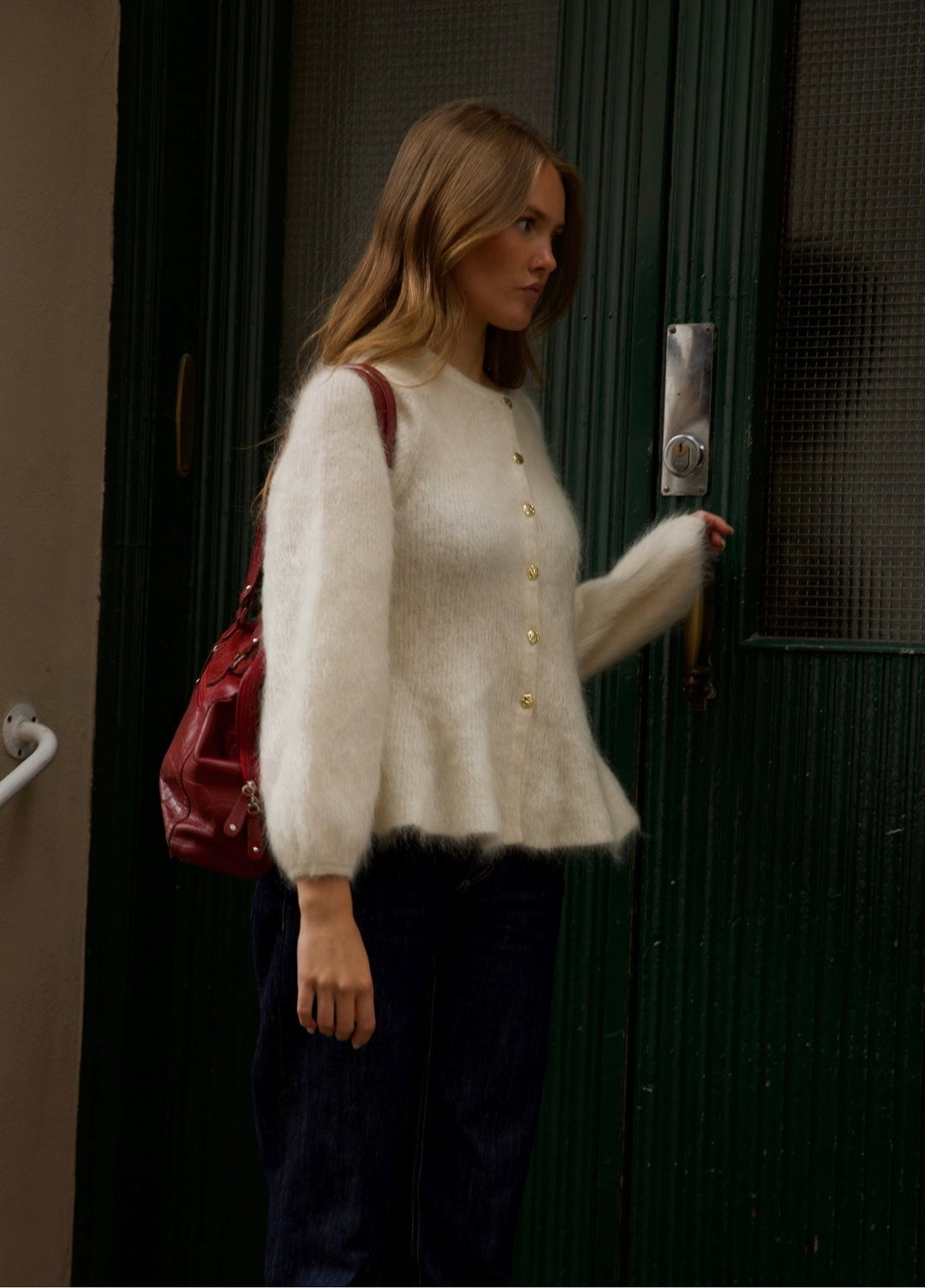 Vanessa Cardigan, Cloudwhite