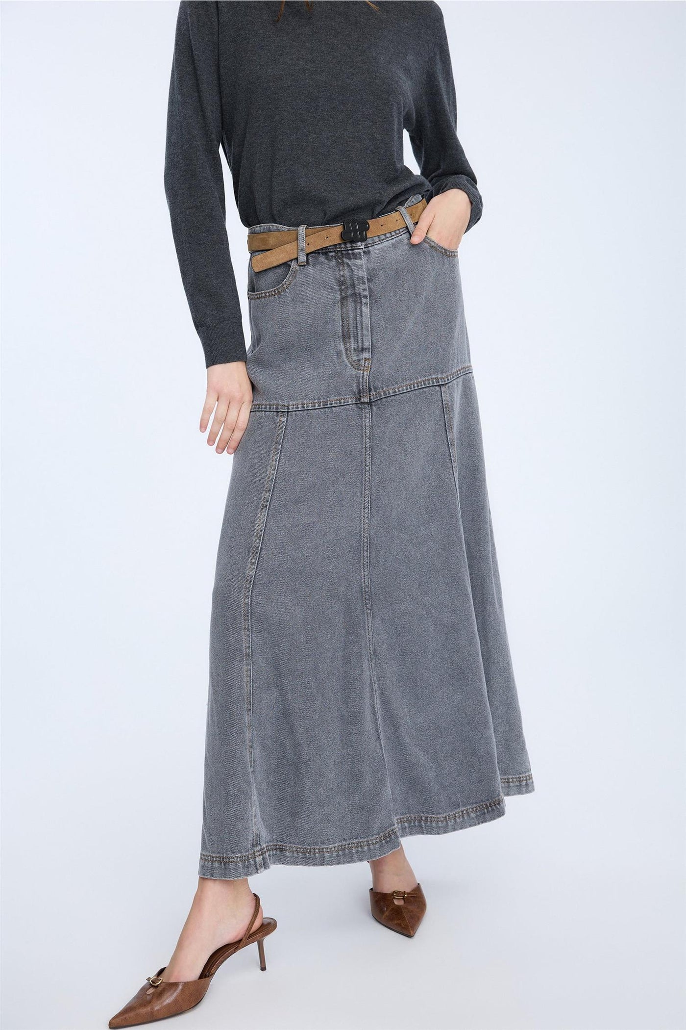 Tuxya Skirt, Grey fra MUNTHE hos Tråkk Inn