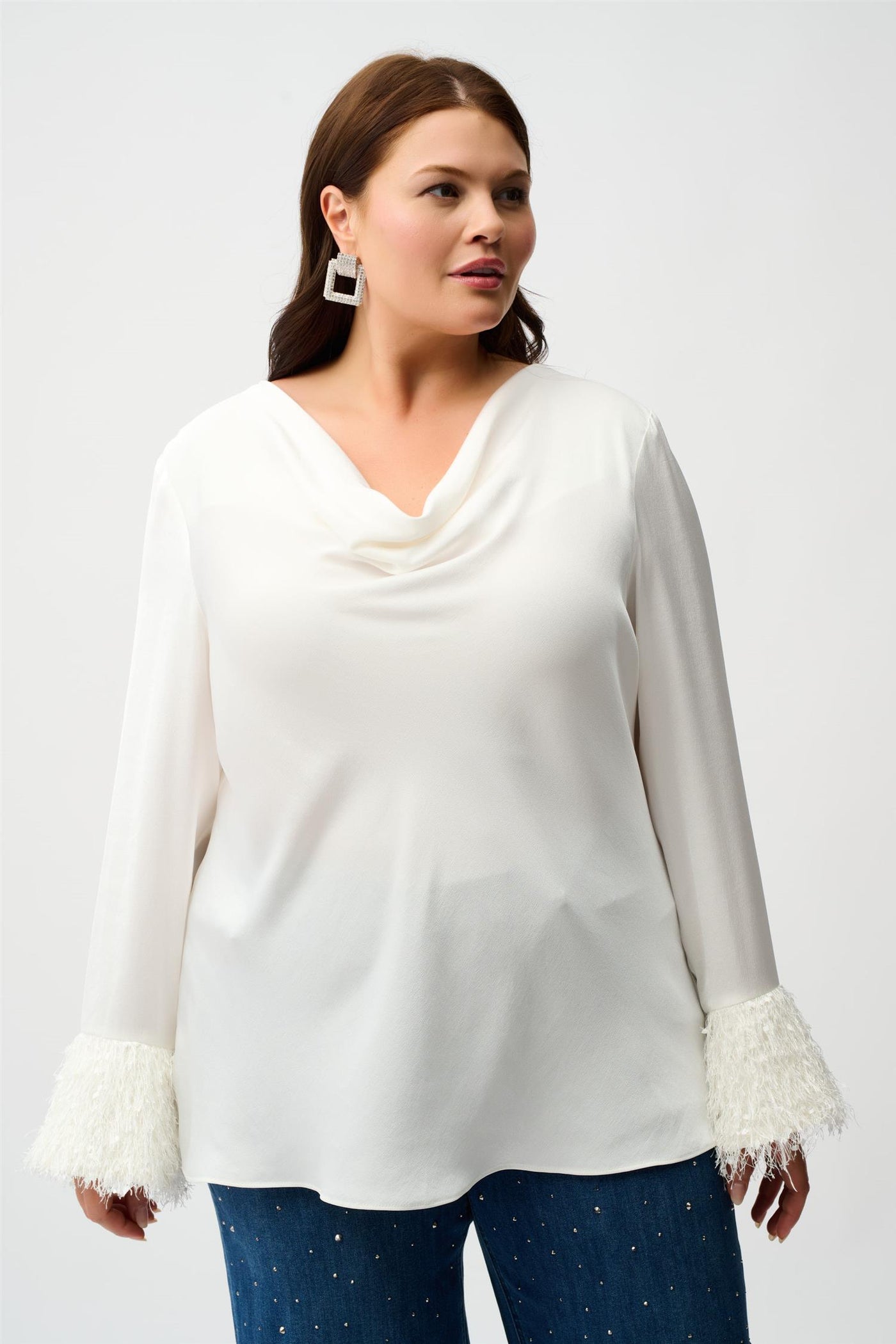 Recycled Satin Cowl Neck Top, Winter White fra Joseph Ribkoff - bilde 3