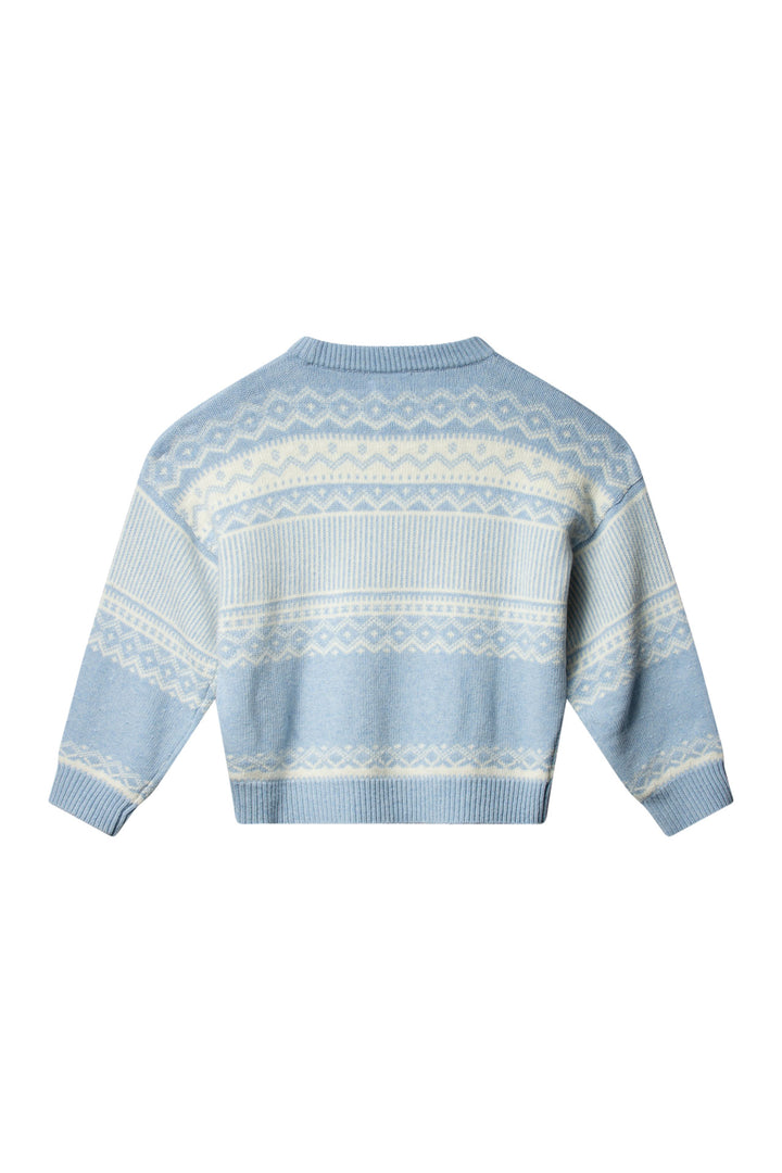Lyseblå genser med fair isle mønster i offwhite, bakside vist flat lay