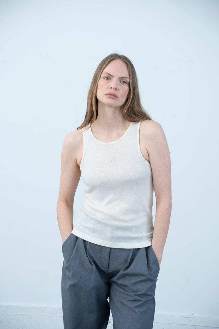 Arnie Says offwhite overdel singlet - helfigur