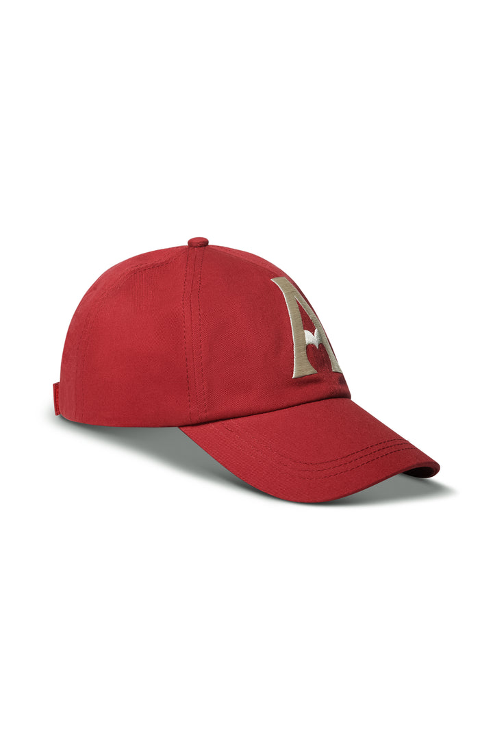 Berry rød caps med hvit brodert &