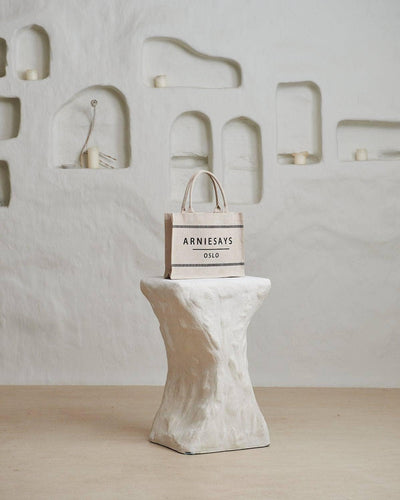 Riviera Shopper, Ecru