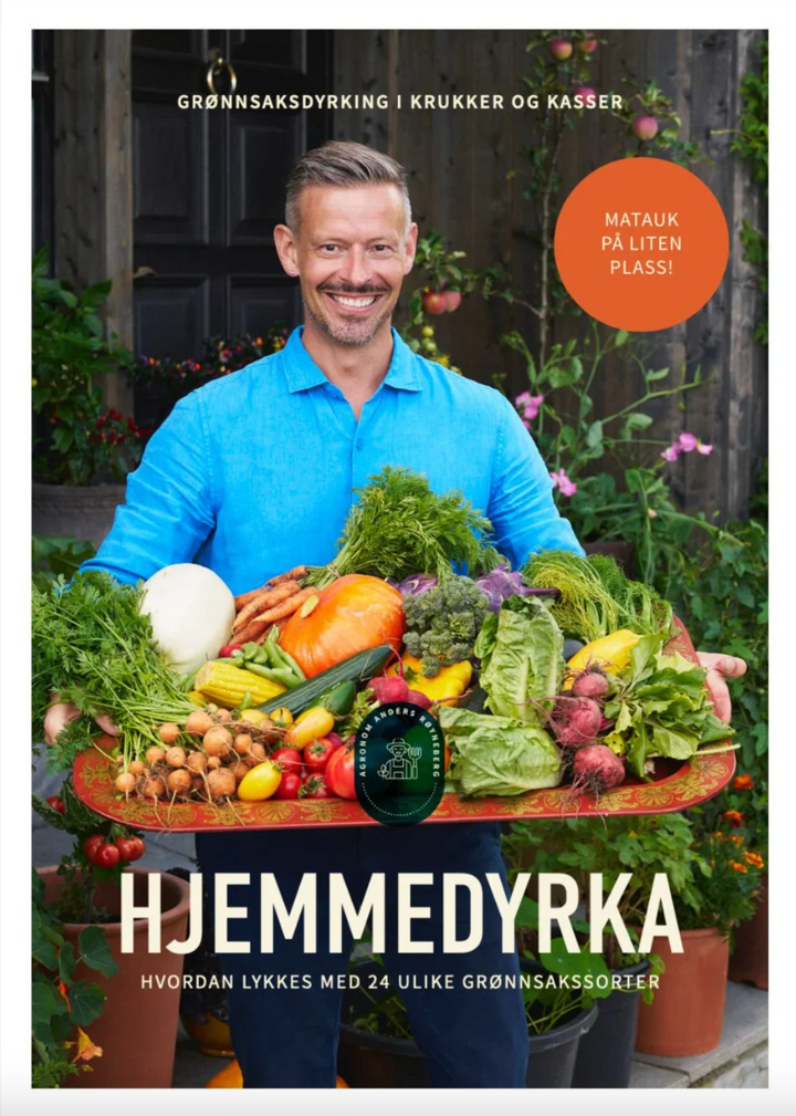 BAKGÅRDEN turkis diverse - på modell forfra