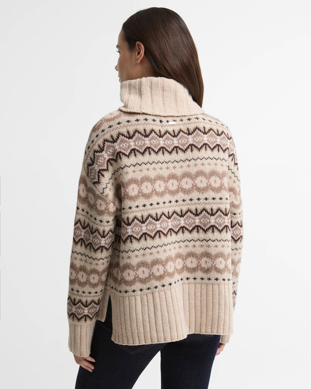 Barbour beige genser - på modell bakfra
