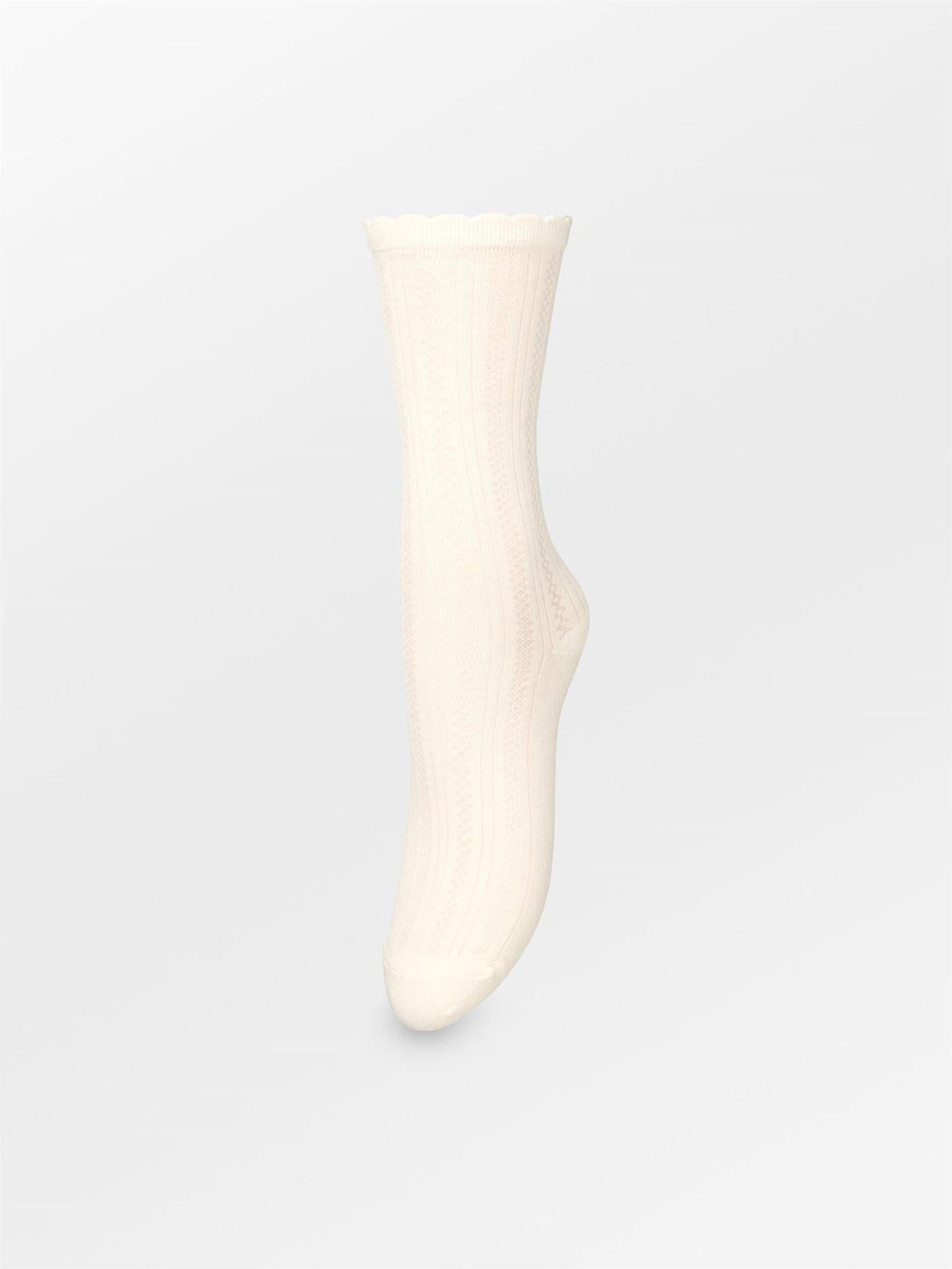 Crochia Cotta Sock, Birch White fra BECKSÖNDERGAARD hos Tråkk Inn