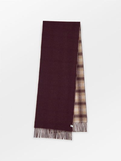 Elorenca Scarf, Burgundy fra BECKSÖNDERGAARD hos Tråkk Inn