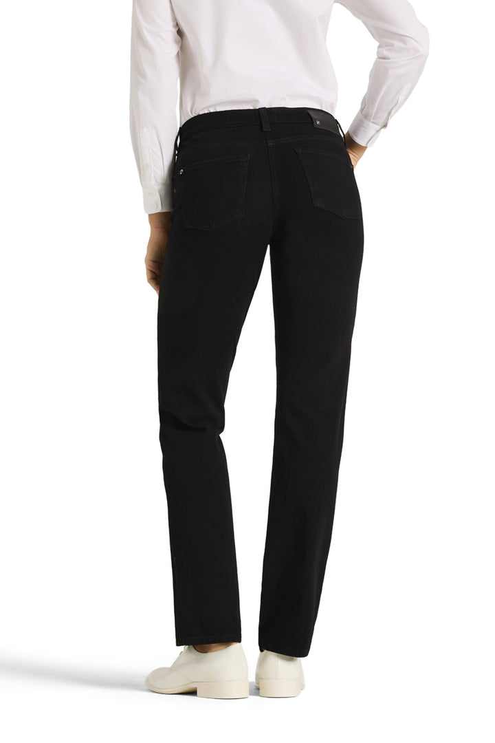 Cambio svart bukse jeans - på modell bakfra