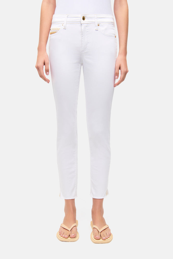 Cambio hvit bukse jeans - på modell forfra