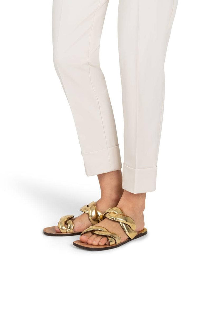 Cambio beige bukse - på modell 2