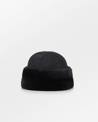 Dora Shearling Hat, Black