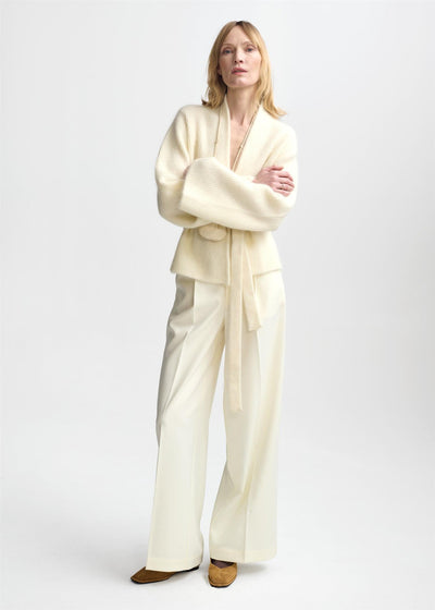 Lila Mohair Cardigan, Eggshell fra Christian Aks hos Tråkk Inn