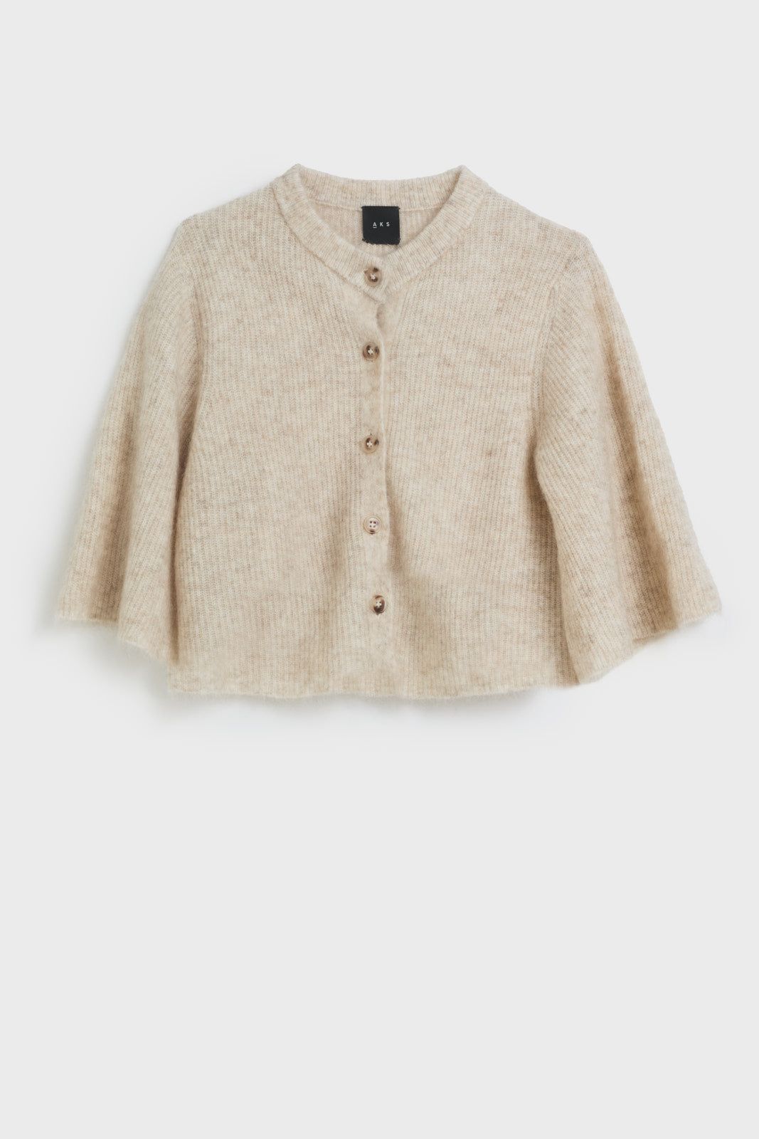 Christian Aks hvetebeige cardigan - forfra