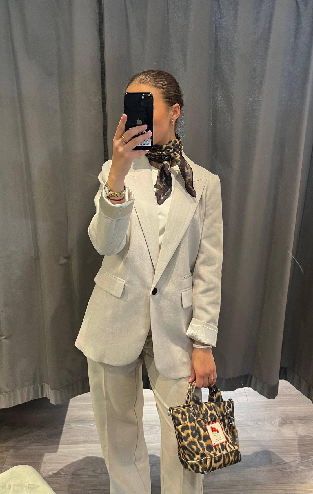 Co`couture blazer - på modell forfra