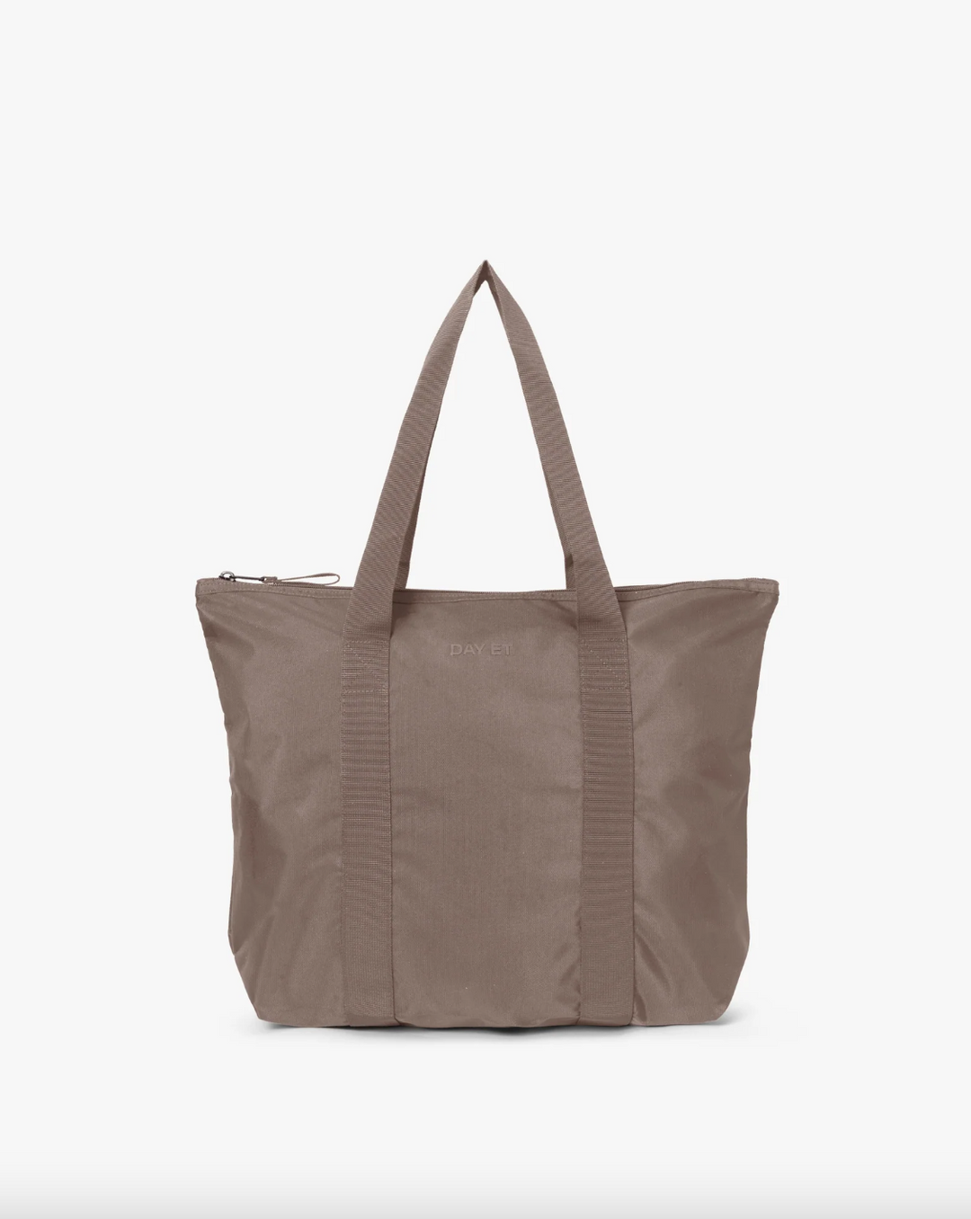 Major brown shoppingbag i nylon, frontsett mot lys bakgrunn med synlig logo og glidelås