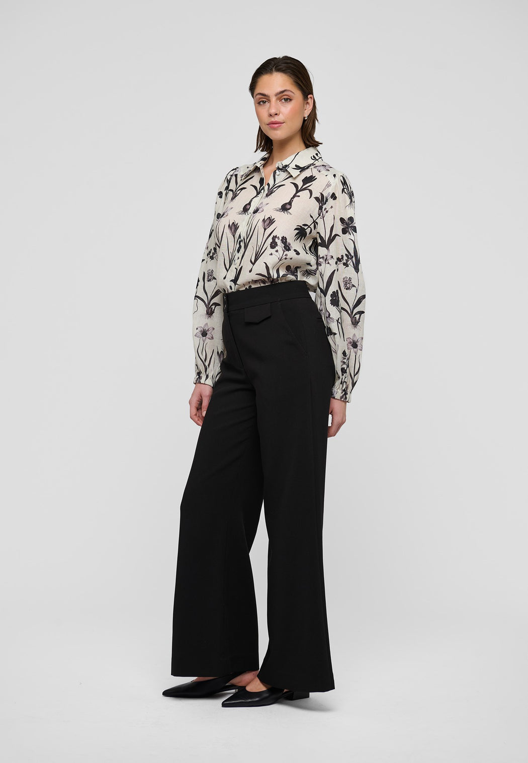 Dea Kudibal beige bluse - helfigur