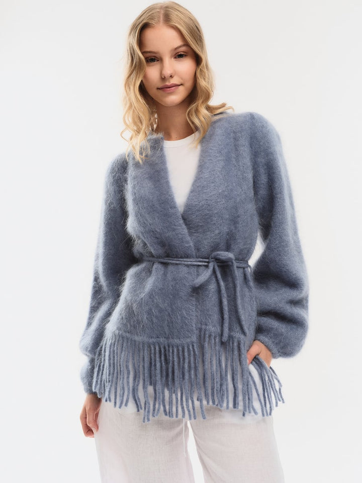 Ella &amp; il denim blå cardigan - på modell forfra
