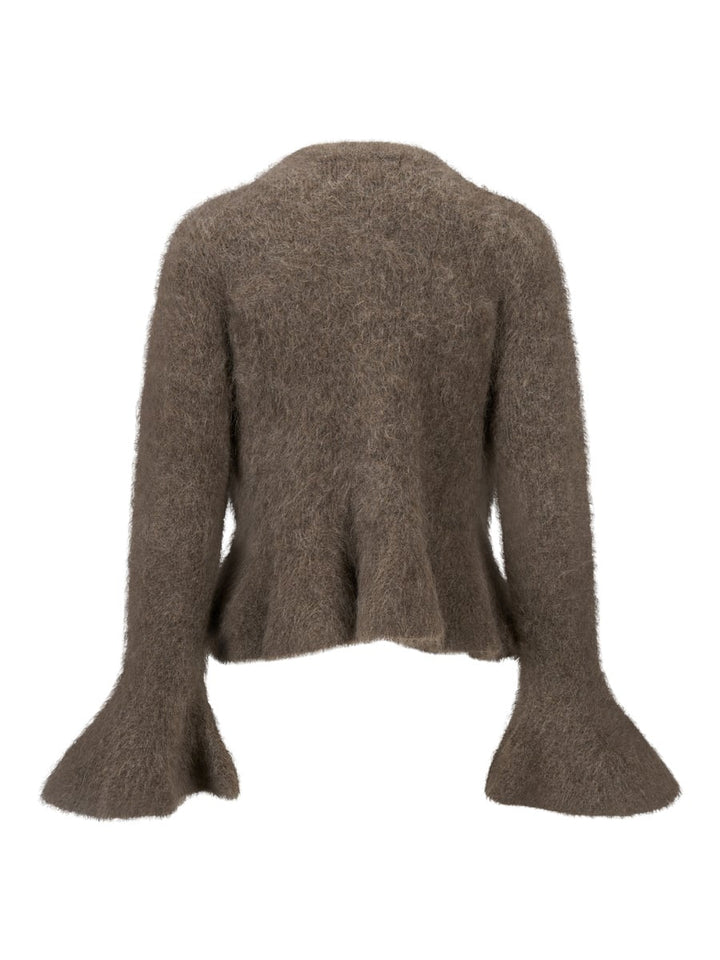 Brun chunky cardigan med bell-sleeves, bakside i full lengde på hvit bakgrunn