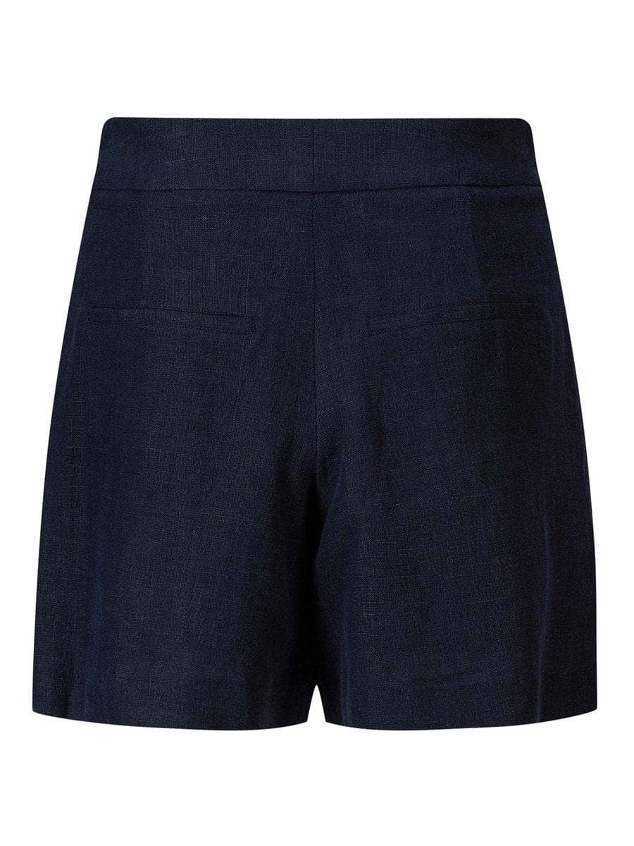 Ella & il marineblå shorts - bakfra