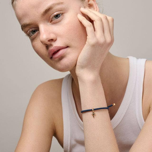ENAMEL marineblå smykker armbånd - på modell