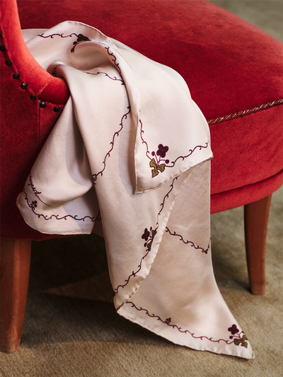 Brodaria Sia Scarf, Birch White fra BECKSÖNDERGAARD - bilde 3