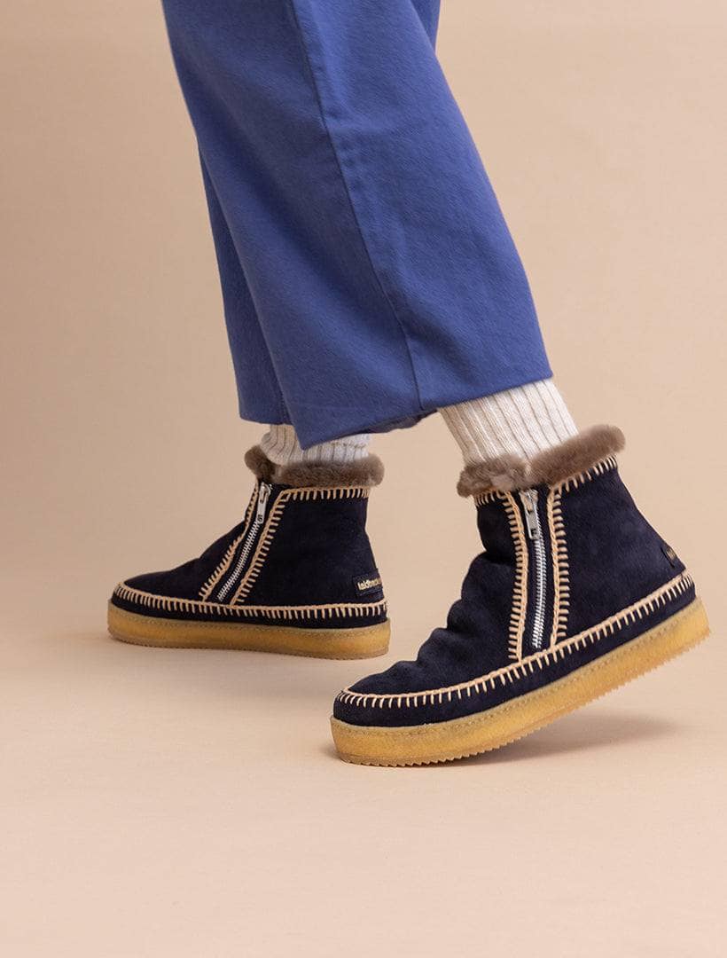 Setsu Crochet Crepe, Navy Suede