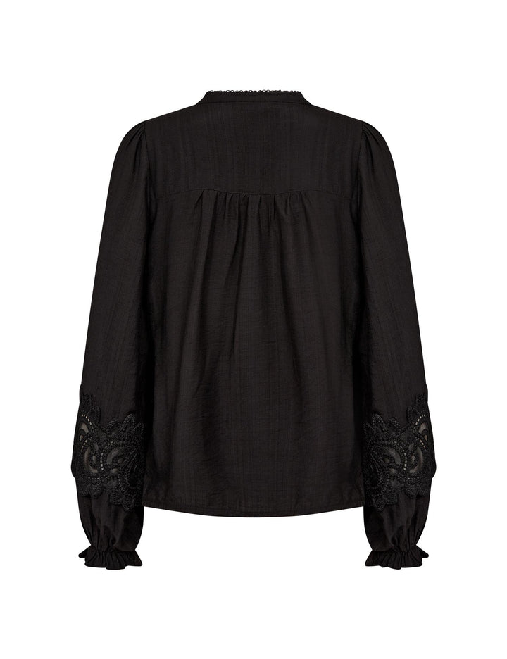 Tina 1, Black