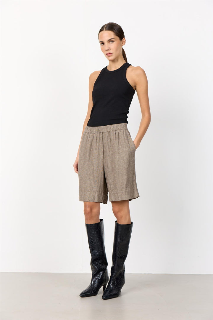 Levetè Room beige shorts - helfigur