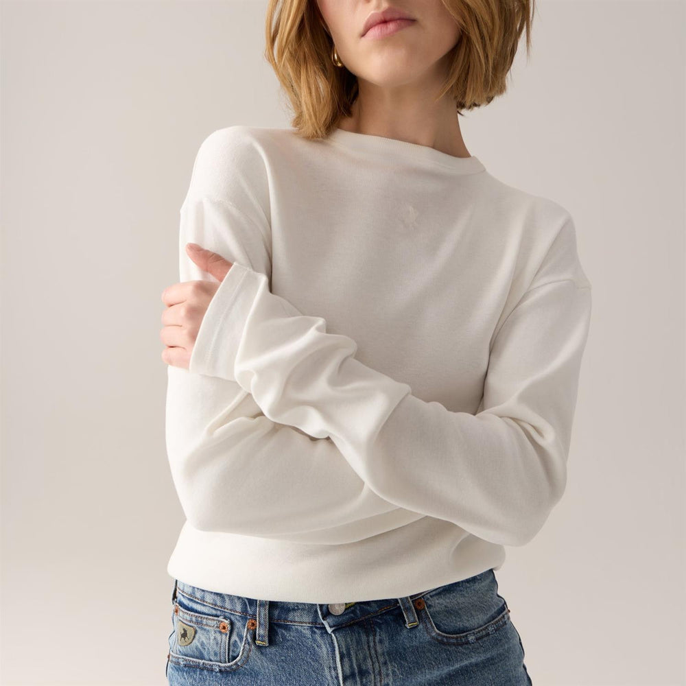 Lois offwhite overdel - på modell forfra