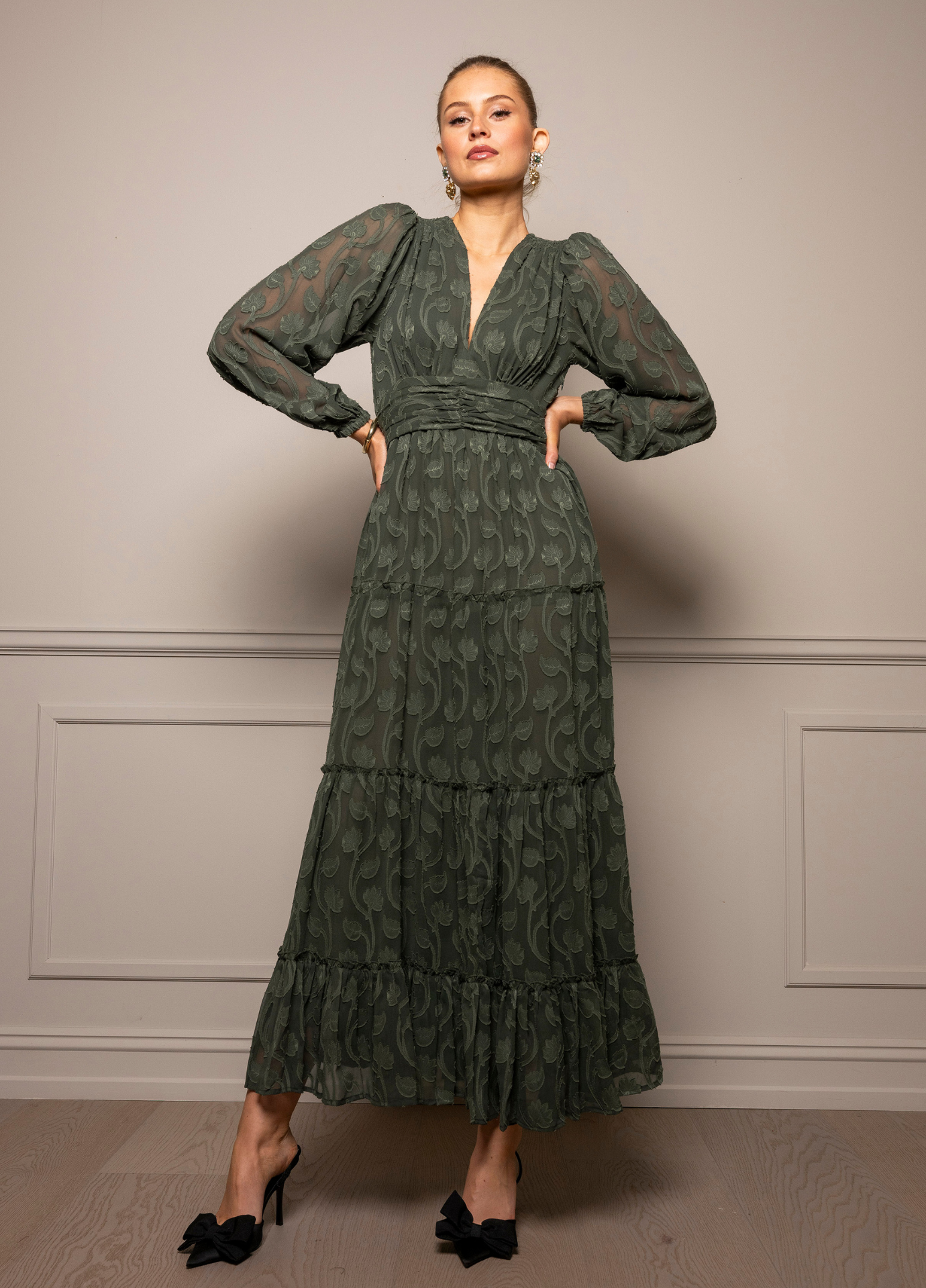 Noor Maxi Dress, Luxe Green fra Missmaya - bilde 3