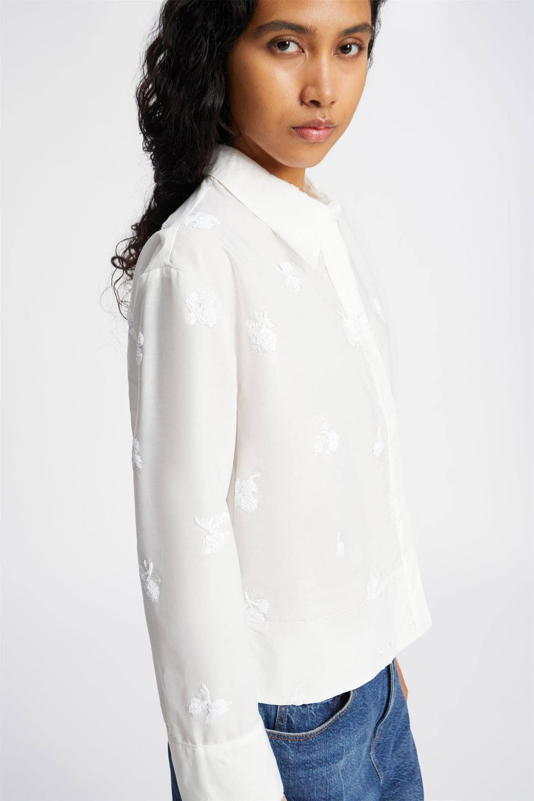 MUNTHE hvit bluse - fra siden