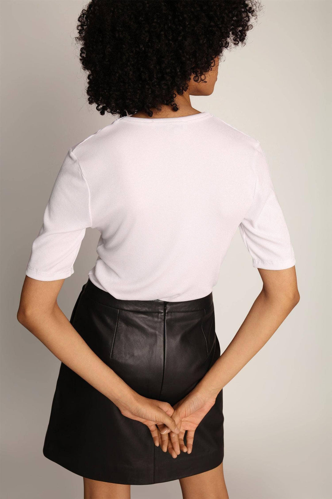 MUNTHE hvit overdel t-shirt - bakfra