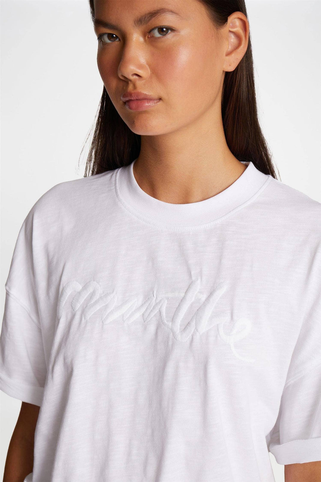 MUNTHE hvit overdel t-shirt - nærbilde