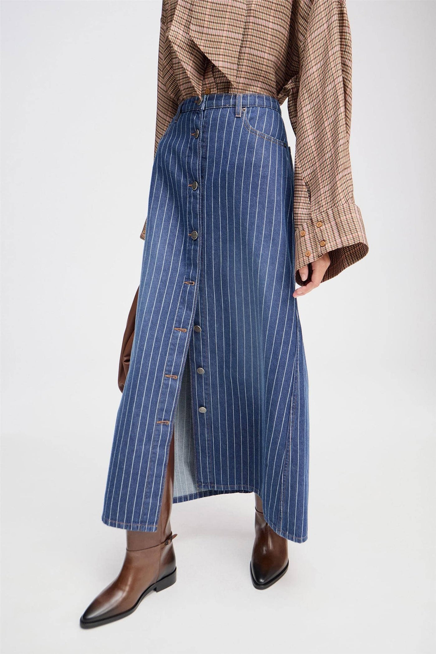 Livono Skirt, Indigo fra MUNTHE hos Tråkk Inn