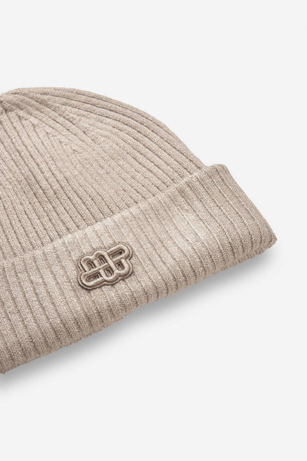MUNTHE beige tilbehør lue - detalj
