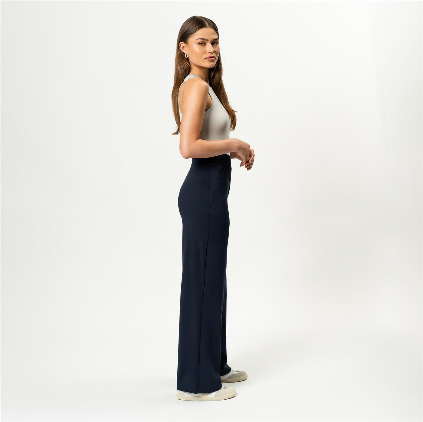 Asana Relaxed Straight 32