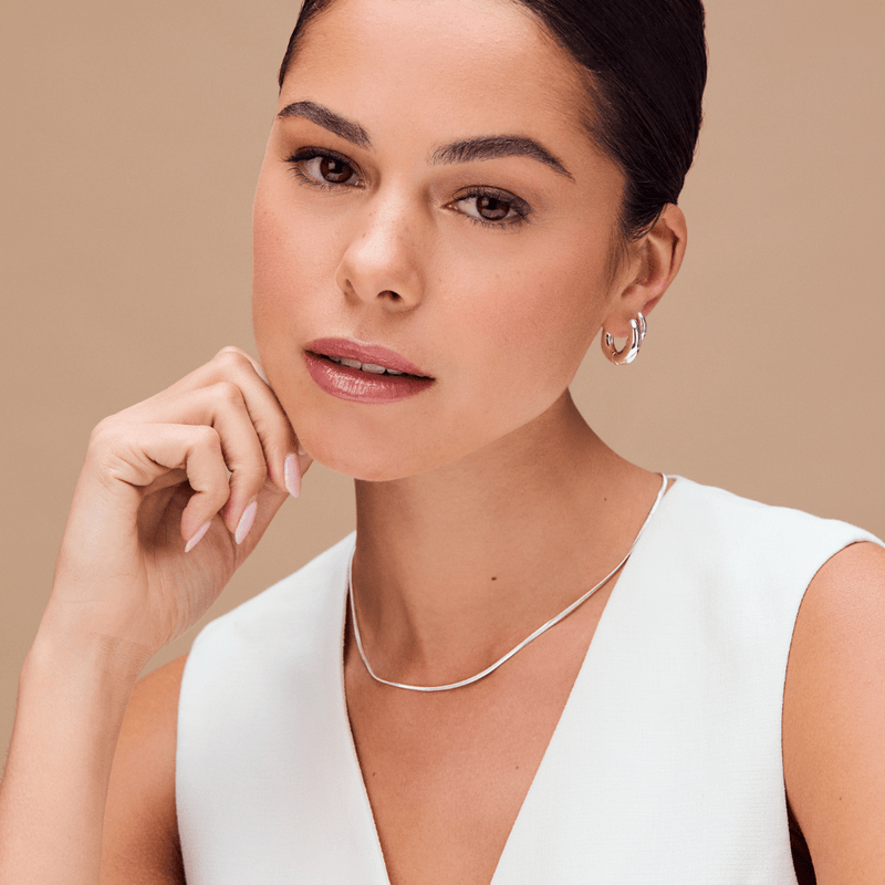 LUXE Flat Snake Chain Necklace fra Orelia - bilde 2