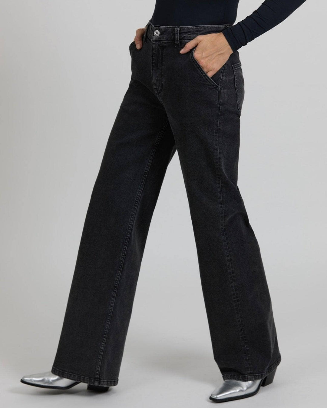 Pom Wide Jeans, Black