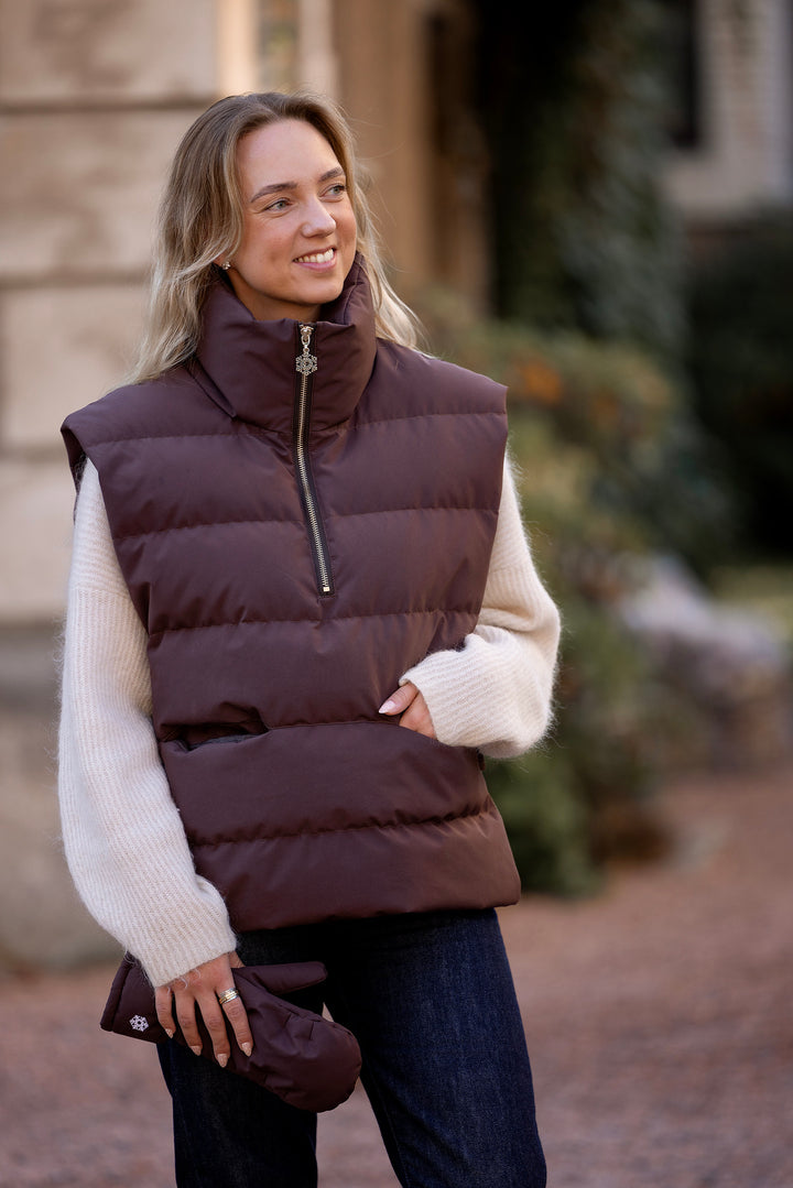 Vest, Brun