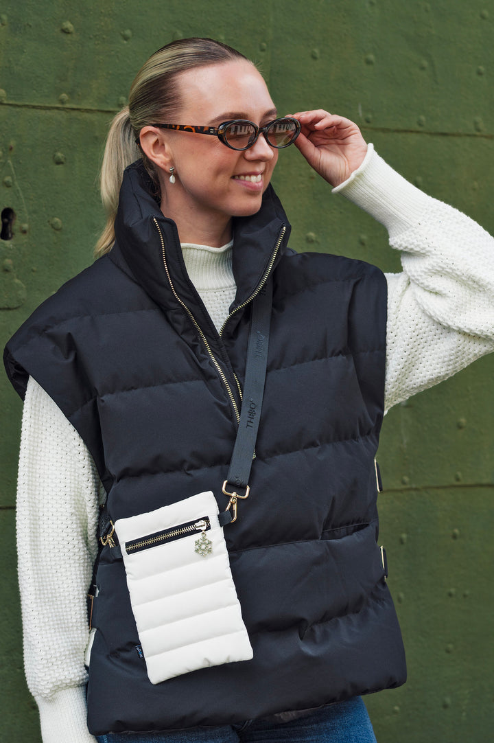 Vest, Sort
