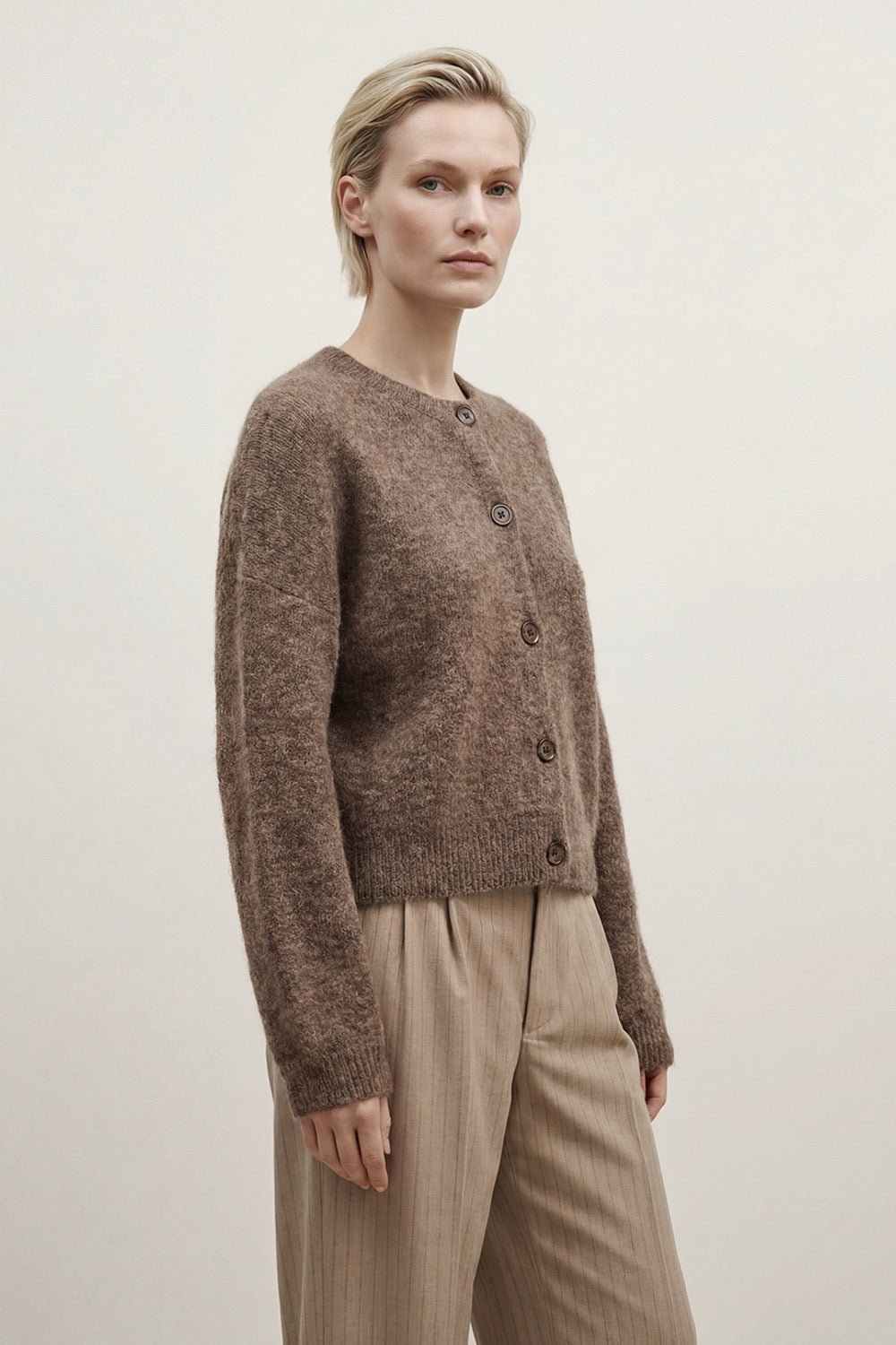 Hanne Cardigan, Muldvarp